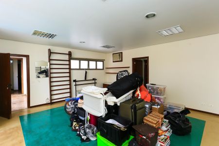 Casa à venda com 450m², 5 quartos e 7 vagasÁrea comum - Academia