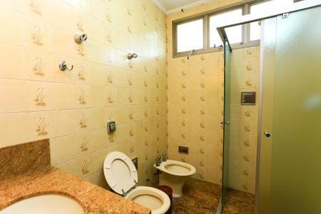 Casa à venda com 450m², 5 quartos e 7 vagasBanheiro da Suíte 3