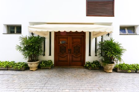 Casa à venda com 450m², 5 quartos e 7 vagasFachada