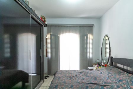 Casa à venda com 129m², 3 quartos e 2 vagas Casa à venda com 129m², 3 quartos e 2 vagasSuíte