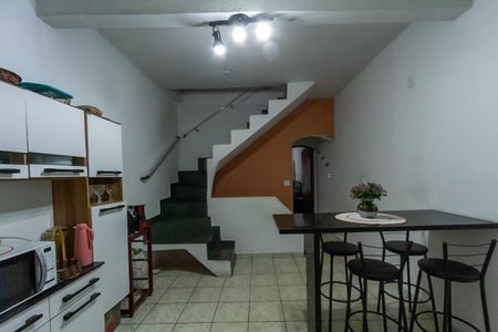 Casa à venda com 129m², 3 quartos e 2 vagas Casa à venda com 129m², 3 quartos e 2 vagasCozinha