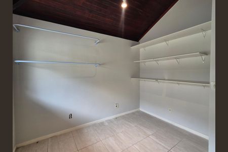 Casa de condomínio à venda com 122m², 4 quartos e 2 vagasQuarto 3