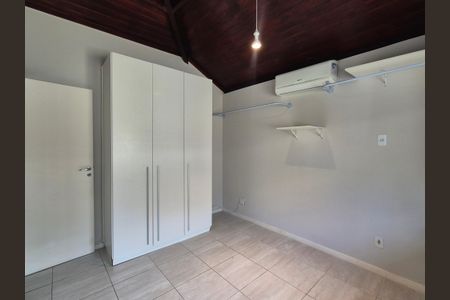 Casa de condomínio à venda com 122m², 4 quartos e 2 vagasQuarto 2