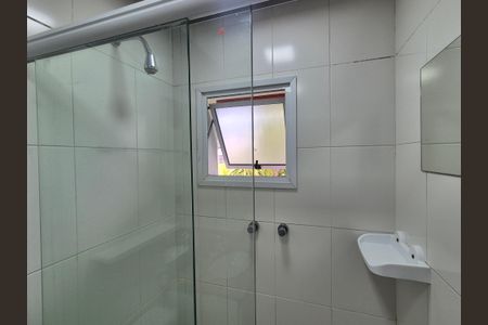 Casa de condomínio à venda com 122m², 4 quartos e 2 vagasBanheiro suite 