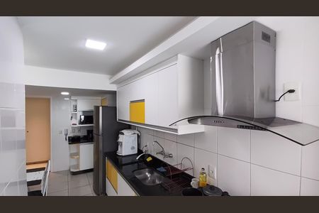 Apartamento à venda com 107m², 3 quartos e 3 vagasCozinha 