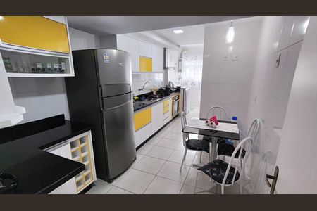 Apartamento à venda com 107m², 3 quartos e 3 vagas Cozinha 