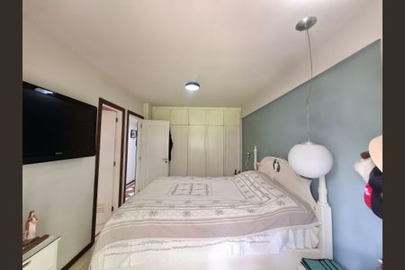 Apartamento à venda com 112m², 3 quartos e 2 vagas Apartamento à venda com 112m², 3 quartos e 2 vagasSuíte
