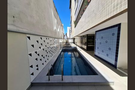 Apartamento à venda com 112m², 3 quartos e 2 vagas Apartamento à venda com 112m², 3 quartos e 2 vagasPiscina