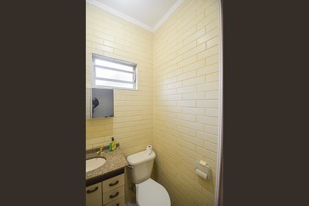 Casa à venda com 196m², 4 quartos e 3 vagas Casa à venda com 196m², 4 quartos e 3 vagasBanheiro da Suíte 2