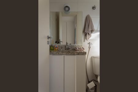 Apartamento à venda com 70m², 2 quartos e 2 vagasBanheiro da Suíte 1