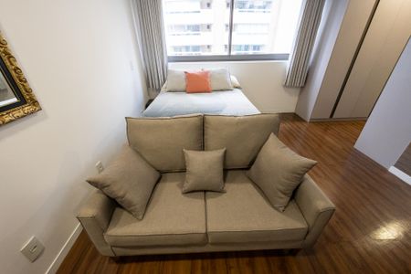 Studio à venda com 28m², 1 quarto e sem vagaSala/Quarto