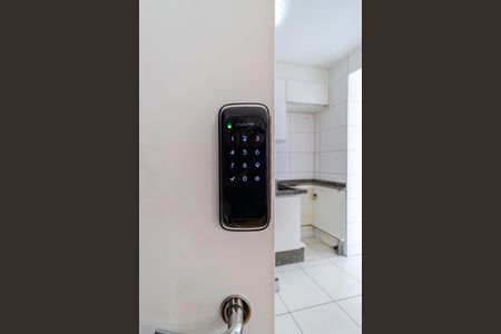 Apartamento à venda com 48m², 2 quartos e 1 vaga Apartamento à venda com 48m², 2 quartos e 1 vagaFechadura