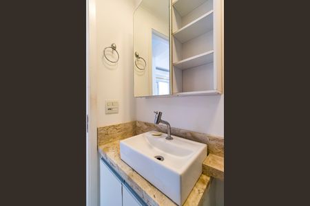 Apartamento à venda com 48m², 2 quartos e 1 vaga Apartamento à venda com 48m², 2 quartos e 1 vagaBanheiro Social