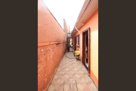 Casa para alugar com 110m², 2 quartos e 1 vagaCorredor Lateral