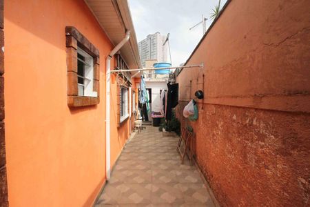 Casa para alugar com 110m², 2 quartos e 1 vagaCorredor Lateral