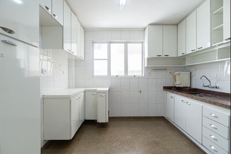 Apartamento para alugar com 180m², 3 quartos e 1 vaga Apartamento para alugar com 180m², 3 quartos e 1 vagaCozinha