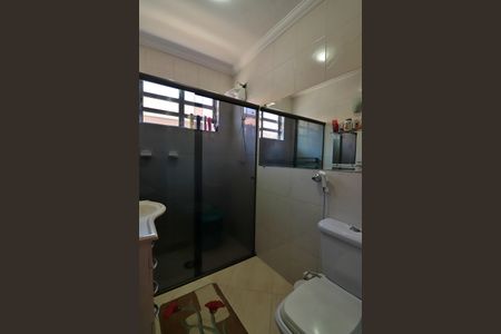 Casa à venda com 139m², 2 quartos e 2 vagasBanheiro Social