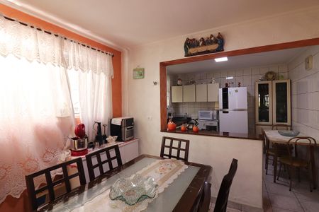 Casa à venda com 139m², 2 quartos e 2 vagasCopa e Cozinha