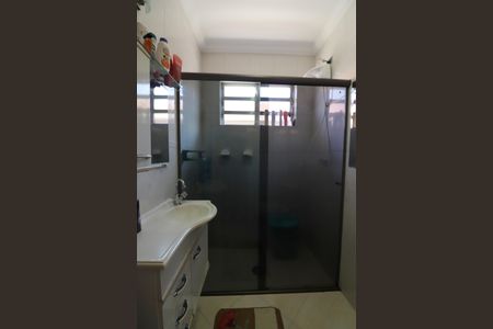 Casa à venda com 139m², 2 quartos e 2 vagasBanheiro Social