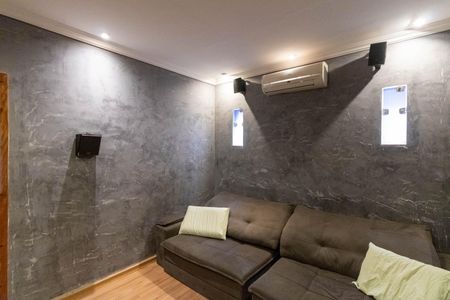 Sala de TV de casa de condomínio para alugar com 4 quartos, 258m² em Guaratiba, Rio de Janeiro