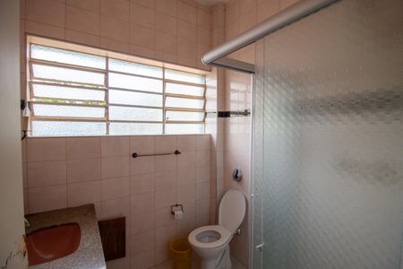 Casa para alugar com 340m², 4 quartos e 4 vagasBanheiro Social