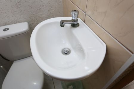 Casa à venda com 100m², 2 quartos e 2 vagasBanheiro