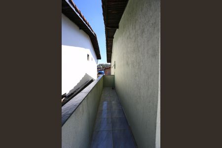 Casa à venda com 100m², 2 quartos e 2 vagasVaranda