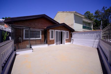 Casa à venda com 264m², 3 quartos e 3 vagasSala - Varanda 