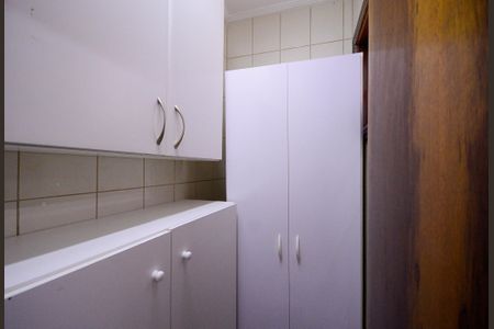 Casa à venda com 264m², 3 quartos e 3 vagasCozinha - Dispensa 