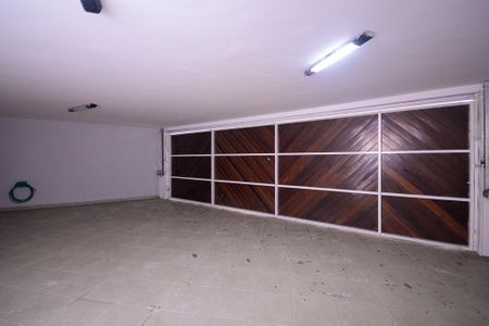 Casa à venda com 264m², 3 quartos e 3 vagasGaragem 