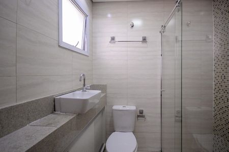 Casa à venda com 264m², 3 quartos e 3 vagasBanheiro do Quarto 2 