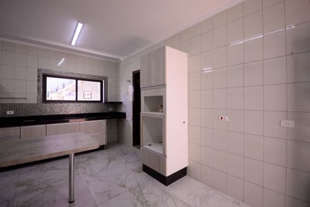 Casa à venda com 264m², 3 quartos e 3 vagasCozinha 