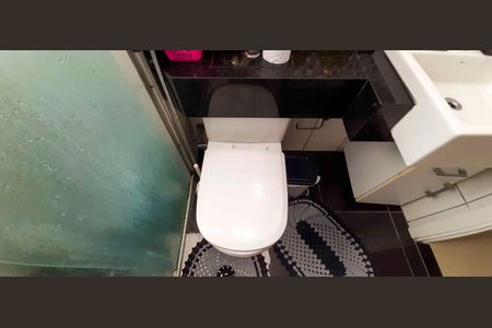 Apartamento à venda com 54m², 2 quartos e 1 vagaBanheiro Social