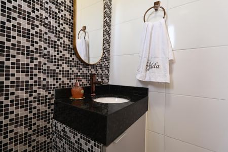 Apartamento à venda com 100m², 2 quartos e 1 vagaBanheiro da Suíte