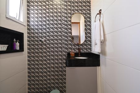 Apartamento à venda com 100m², 2 quartos e 1 vagaBanheiro da Suíte