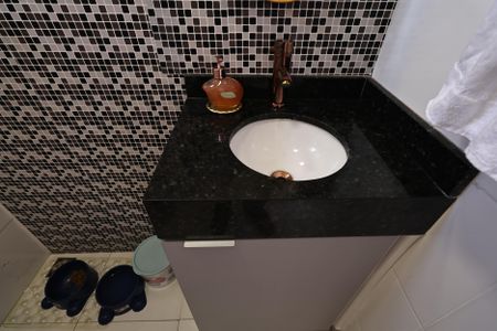 Apartamento à venda com 100m², 2 quartos e 1 vagaBanheiro da Suíte