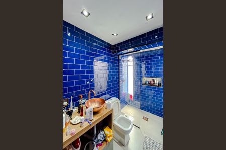 Casa à venda com 85m², 2 quartos e 1 vaga Casa à venda com 85m², 2 quartos e 1 vagaBanheiro