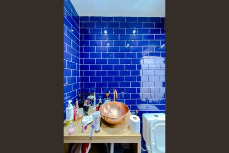 Casa à venda com 85m², 2 quartos e 1 vaga Casa à venda com 85m², 2 quartos e 1 vagaBanheiro