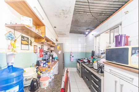 Casa à venda com 300m², 4 quartos e 1 vagaCozinha 