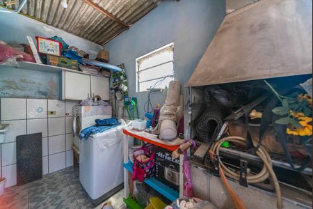 Casa à venda com 300m², 4 quartos e 1 vagaÁrea de Serviço e Churrasqueira