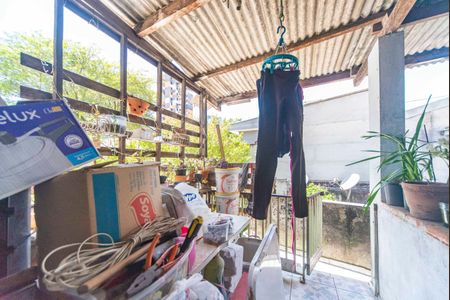 Casa à venda com 300m², 4 quartos e 1 vagaÁrea de Serviço e Churrasqueira