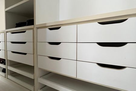 Apartamento para alugar com 160m², 3 quartos e 2 vagas Apartamento para alugar com 160m², 3 quartos e 2 vagasCloset da Suíte