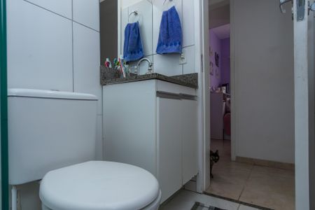 Apartamento à venda com 77m², 3 quartos e 2 vagas Apartamento à venda com 77m², 3 quartos e 2 vagasBanheiro Social