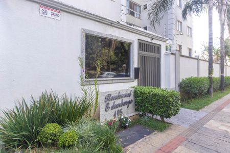 Apartamento à venda com 77m², 3 quartos e 2 vagas Apartamento à venda com 77m², 3 quartos e 2 vagasFachada