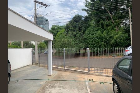 Casa à venda com 243m², 3 quartos e 3 vagas Casa à venda com 243m², 3 quartos e 3 vagasFoto 02