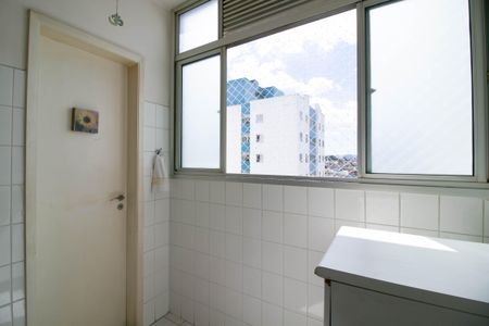 Apartamento à venda com 80m², 4 quartos e 1 vaga Apartamento à venda com 80m², 4 quartos e 1 vagaÁrea de Serviço