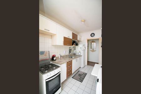 Apartamento à venda com 80m², 4 quartos e 1 vaga Apartamento à venda com 80m², 4 quartos e 1 vagaCozinha - Armários