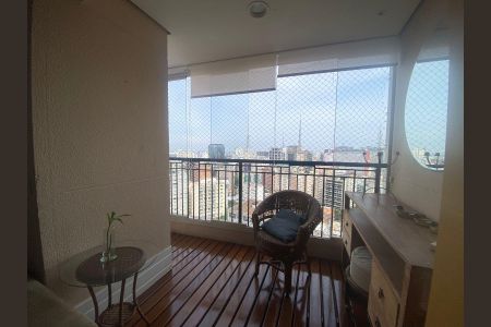 Apartamento para alugar com 65m², 2 quartos e 1 vaga Apartamento para alugar com 65m², 2 quartos e 1 vagaVaranda