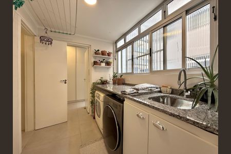 Apartamento à venda com 65m², 2 quartos e 1 vagaÁrea de Serviço