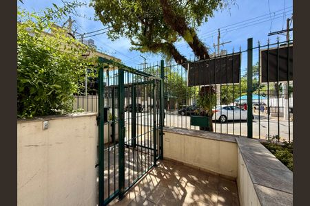 Apartamento à venda com 65m², 2 quartos e 1 vagaEntrada